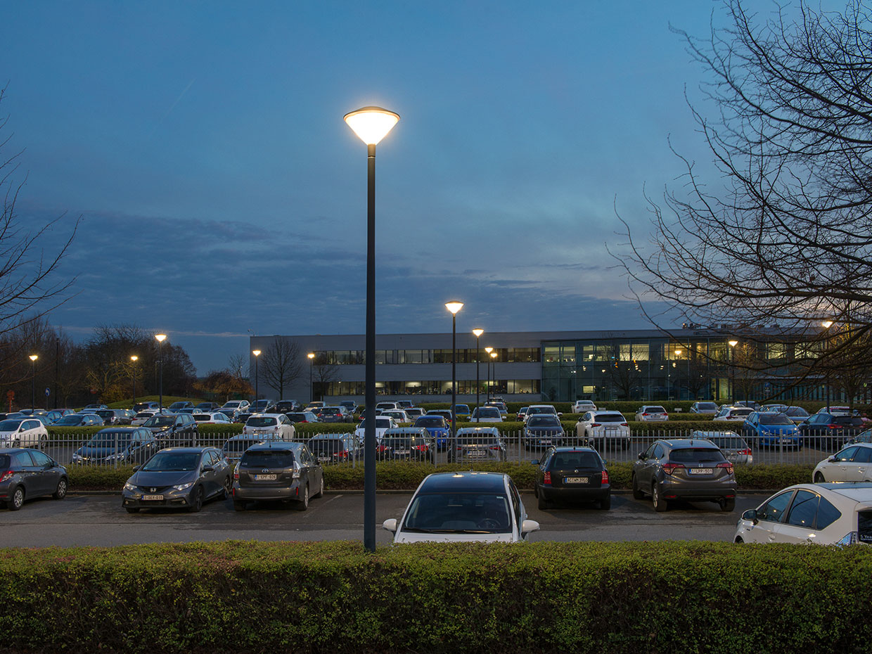 Friza urban lighting solution provides a safe environment for employees and visitors to the Toyota Motor Europe office in Zaventem
